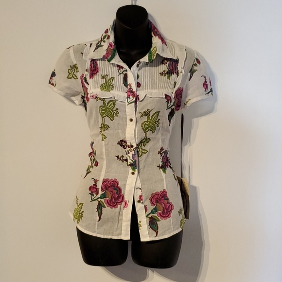 Floral blouse - Picture 1 of 5